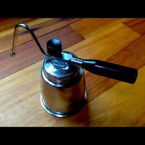 Stovetop milk steam frother.